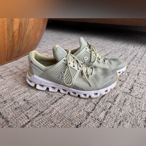 OnCloud cloudswift helion trainers 8.5